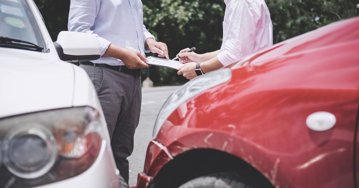 You are currently viewing What Factors Can Impact a Car Accident Settlement?