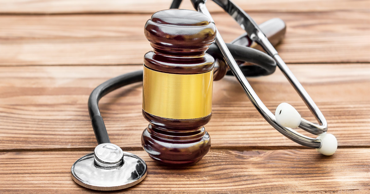 You are currently viewing Should I Let My Medical Malpractice Case Settle or Go to Trial?